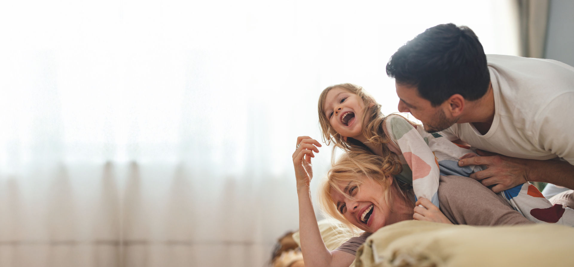 Adesivi hot melt e PSA per la cura femminile, dei bambini e degli adulti