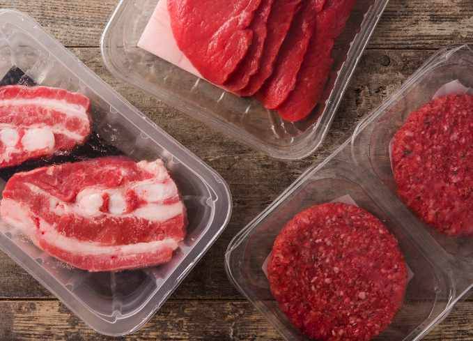 Packaging carne con pad assorbenti